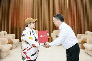 Cựu trung phong Gustavo sắp chuyển sang cảng biển Thượng Hải và sẽ ký hợp đồng 2 năm
